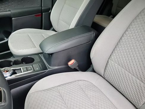 Used 2020 Ford Escape SE Sport image 19