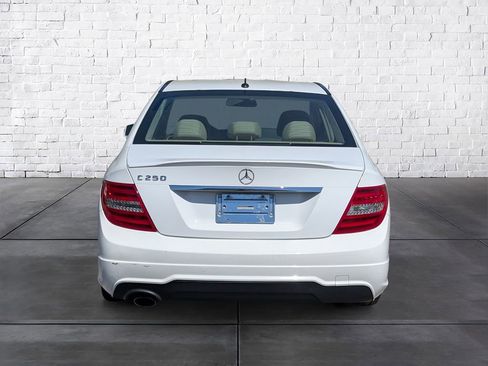Used 2014 Mercedes-Benz C 250 Sedan image 6