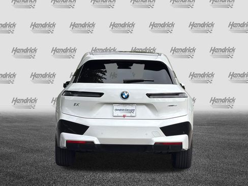 Used 2024 BMW iX xDrive50 w/ Sport Package AWD/4WD image 6