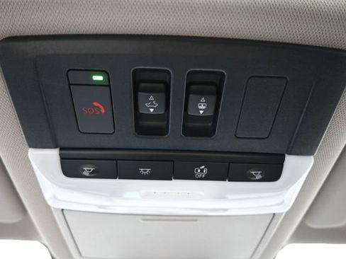 Used 2024 Nissan Rogue SL w/ SL Premium Package image 22