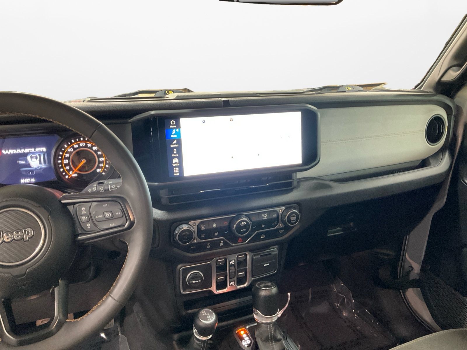 Used 2024 Jeep Wrangler Unlimited Sport AWD/4WD image 12
