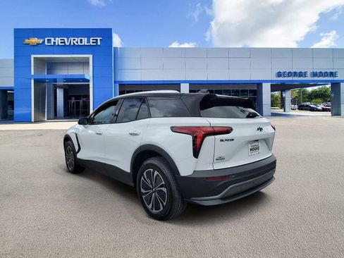 New 2025 Chevrolet Blazer EV LT image 3