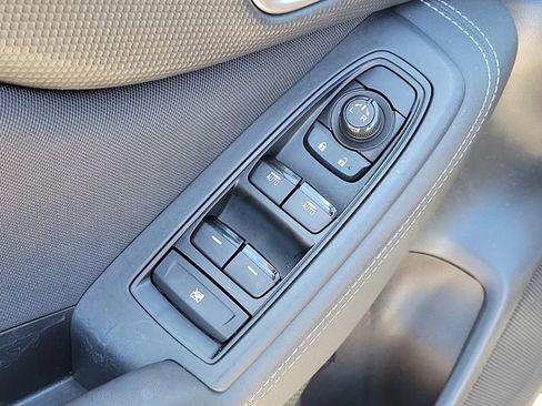 Used 2023 Subaru Forester Premium AWD/4WD image 19