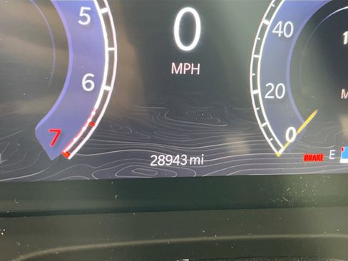 Used 2023 Jeep Grand Cherokee Altitude image 12