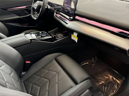 New 2026 BMW i5 eDrive40 w/ M Sport Package image 27