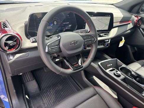 New 2026 Chevrolet Equinox RS w/ Convenience Package III FWD image 17