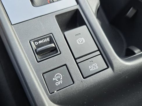 Used 2026 Nissan Sentra SR w/ Floor Mat Package FWD image 7