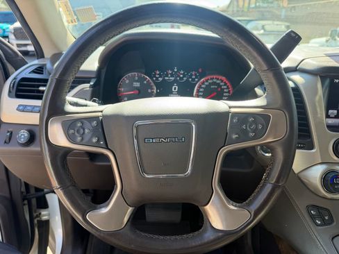 Used 2015 GMC Yukon Denali w/ Touring Package AWD/4WD image 24
