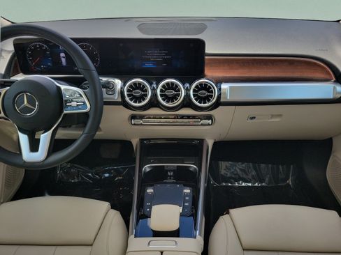 Used 2023 Mercedes-Benz GLB 250 image 14