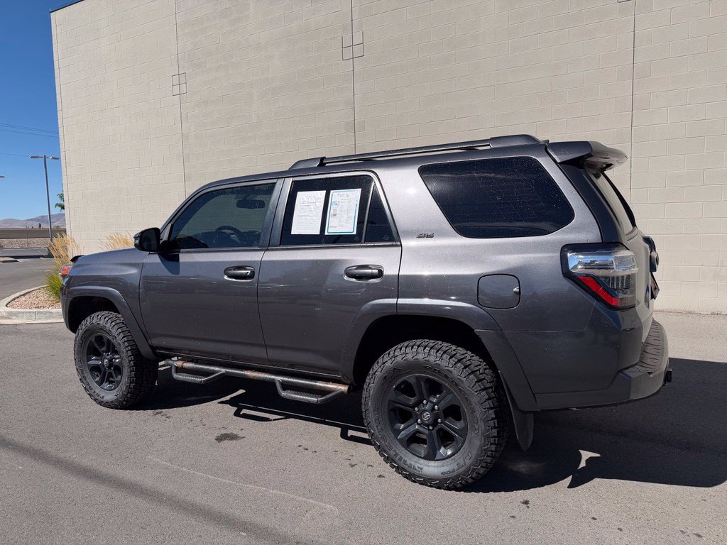Used 2017 Toyota 4Runner SR5 Premium AWD/4WD image 3