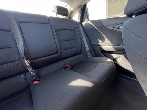 Used 2024 Chevrolet Malibu LT image 39
