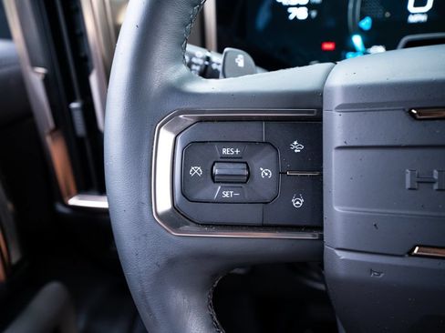 Used 2025 GMC Hummer EV 2X AWD/4WD image 28