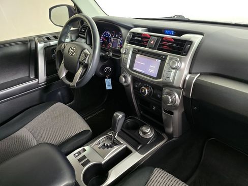 Used 2016 Toyota 4Runner SR5 AWD/4WD image 11