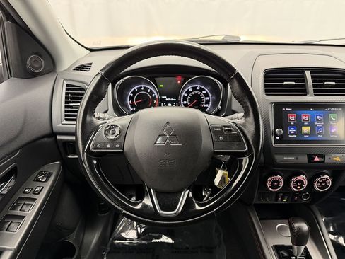 Used 2019 Mitsubishi Outlander Sport SP 2.0 image 9