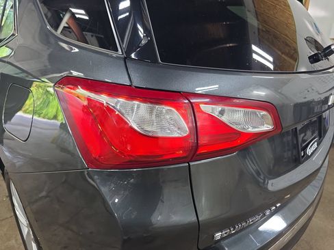 Used 2019 Chevrolet Equinox Premier AWD/4WD image 32
