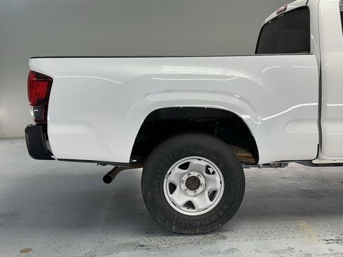 Used 2021 Toyota Tacoma SR RWD image 10