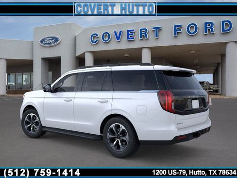 New 2026 Ford Expedition Active image 4