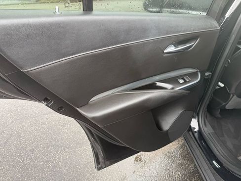 Used 2019 Cadillac XT4 Premium Luxury image 21