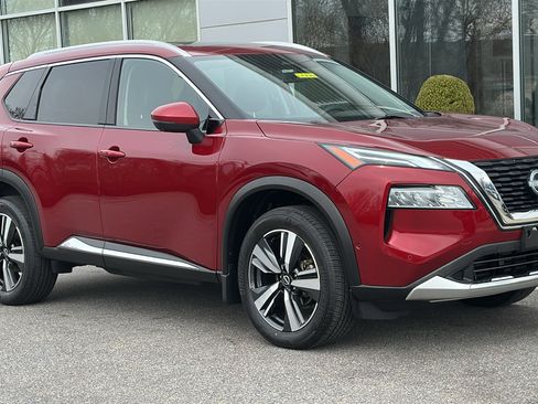 Certified 2023 Nissan Rogue Platinum w/ Platinum Premium Package image 2