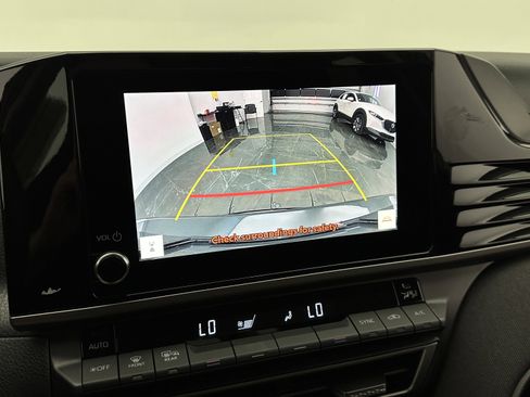 Used 2025 Toyota Camry LE FWD image 16