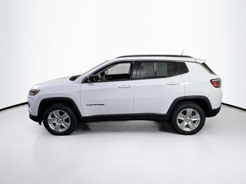 Used 2022 Jeep Compass Latitude AWD/4WD image 8