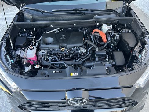 Certified 2025 Toyota RAV4 XLE image 9