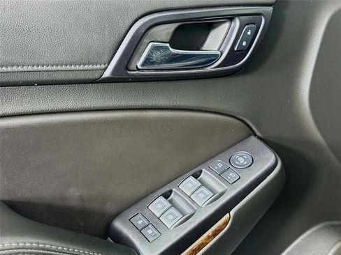 Used 2018 Chevrolet Tahoe LT AWD/4WD image 19