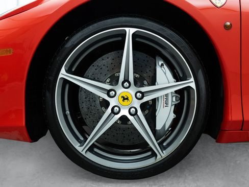Used 2012 Ferrari 458 Italia Coupe RWD image 8