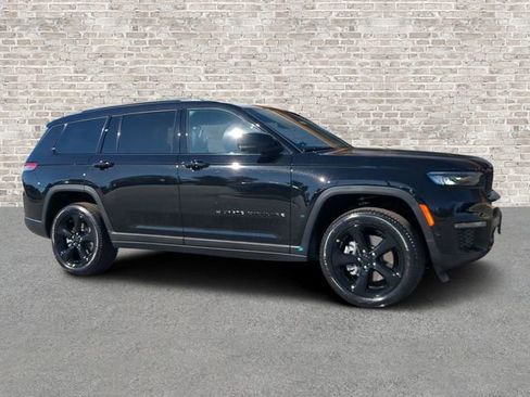 New 2025 Jeep Grand Cherokee L Limited w/ Luxury Tech Group II image 1