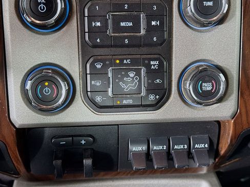 Used 2015 Ford F350 Lariat w/ Lariat Ultimate Package image 16