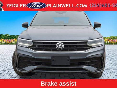 Used 2023 Volkswagen Tiguan SE R-Line AWD/4WD image 8