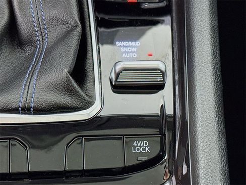 Used 2022 Jeep Compass Latitude w/ Sun and Sound Group image 12