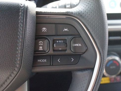 Used 2026 Toyota 4Runner TRD Off-Road Premium w/ Tow Technology Package AWD/4WD image 12