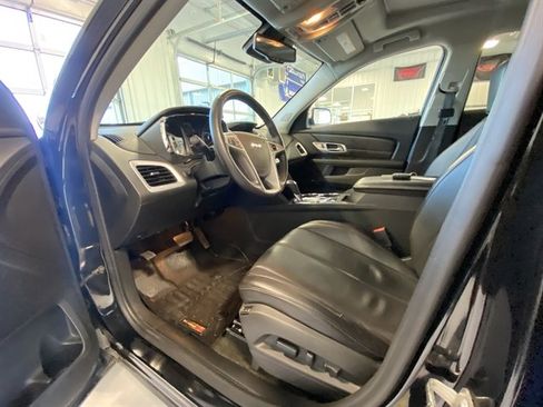 Used 2017 GMC Terrain SLT w/ Open Road Package image 9