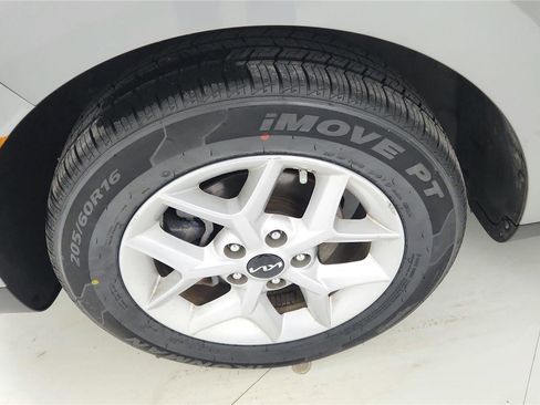 Used 2022 Kia Soul LX w/ Technology Package image 16