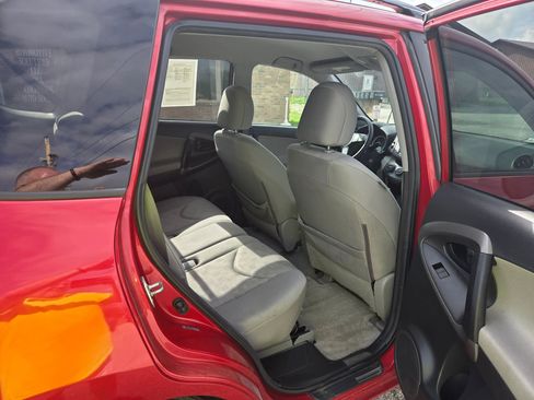 Used 2011 Toyota RAV4 4WD w/ Base L4 Extra Value Pkg image 17