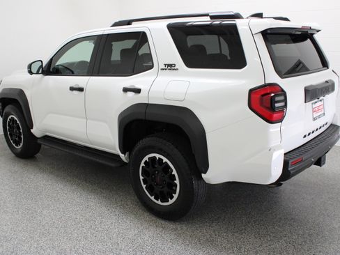 Used 2025 Toyota 4Runner TRD Off-Road Premium w/ Tow Technology Package AWD/4WD image 9