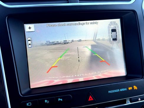 Used 2017 Ford Explorer Limited w/ Equipment Group 301A image 32