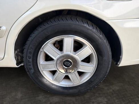 Used 2004 Kia Optima FWD image 37