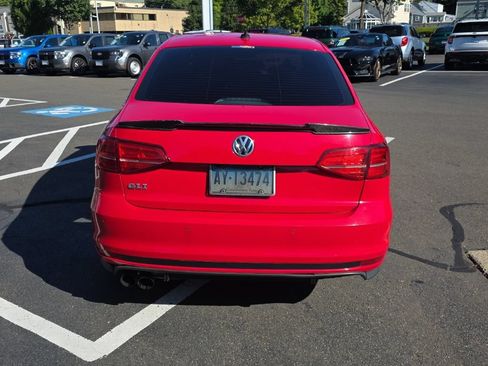Used 2017 Volkswagen Jetta GLI FWD image 4