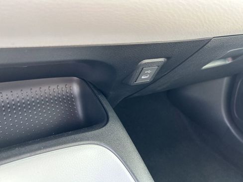 New 2026 Toyota Corolla SE image 6