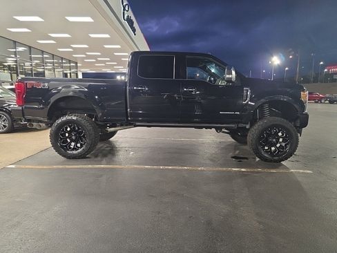 Used 2019 Ford F250 Platinum w/ Platinum Ultimate Package image 10