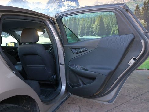 Used 2022 Chevrolet Malibu LS image 30