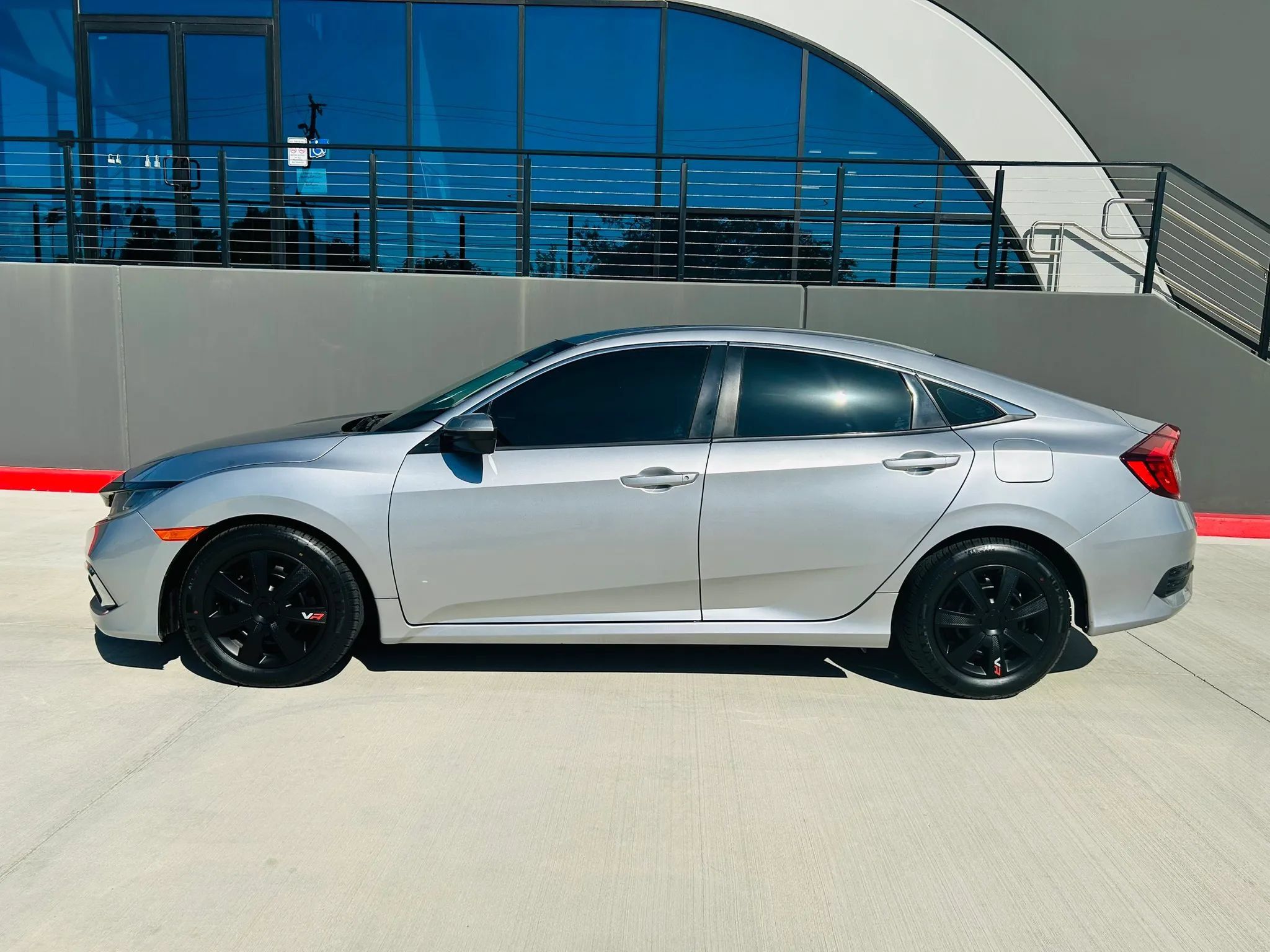 Used 2020 Honda Civic LX image 4
