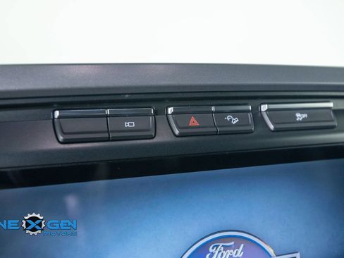 Used 2022 Ford F150 Lariat AWD/4WD image 17