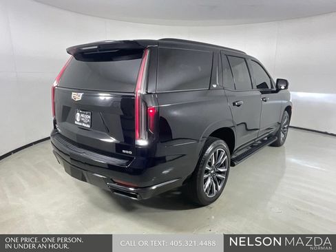 Used 2023 Cadillac Escalade Sport AWD/4WD image 6