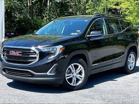 Used 2019 GMC Terrain SLE w/ Driver Convenience Package AWD/4WD image 1