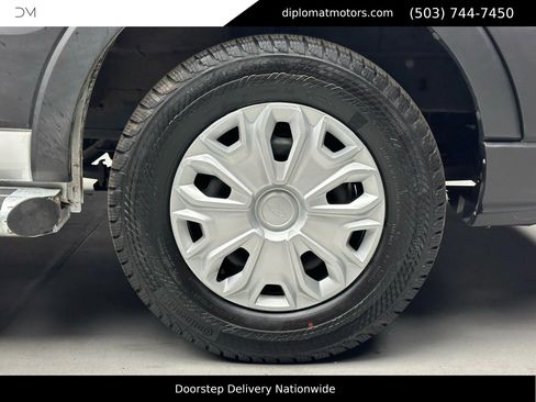 Used 2024 Ford Transit 250 Low Roof w/ Exterior Upgrade Package image 34