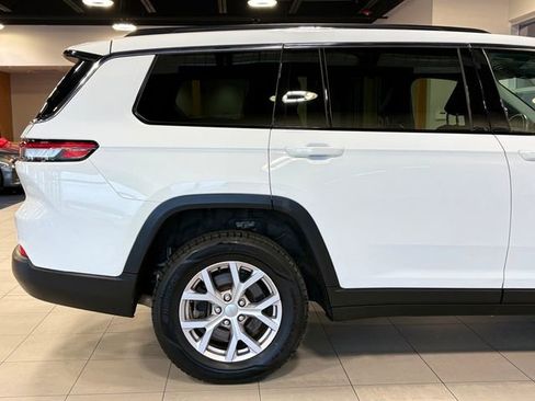 Used 2022 Jeep Grand Cherokee L Limited image 17