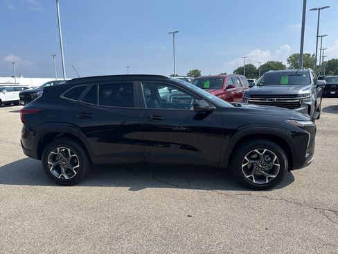 Certified 2024 Chevrolet Trax LT w/ Driver Confidence Package FWD image 4